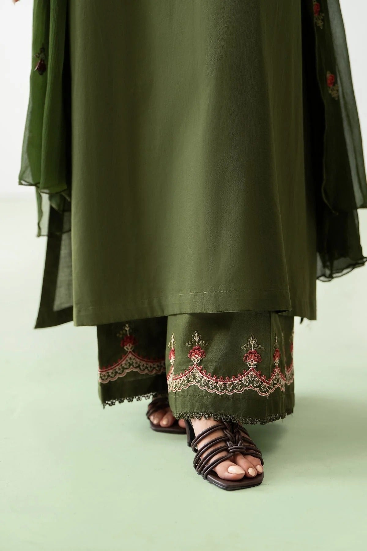 Shai Noor Hamrhi 3 piece