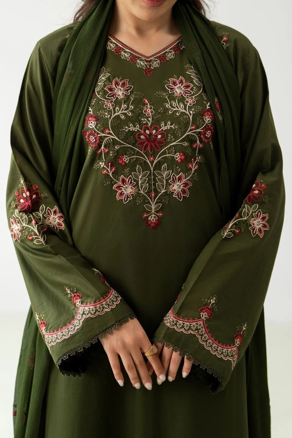 Shai Noor Hamrhi 3 piece