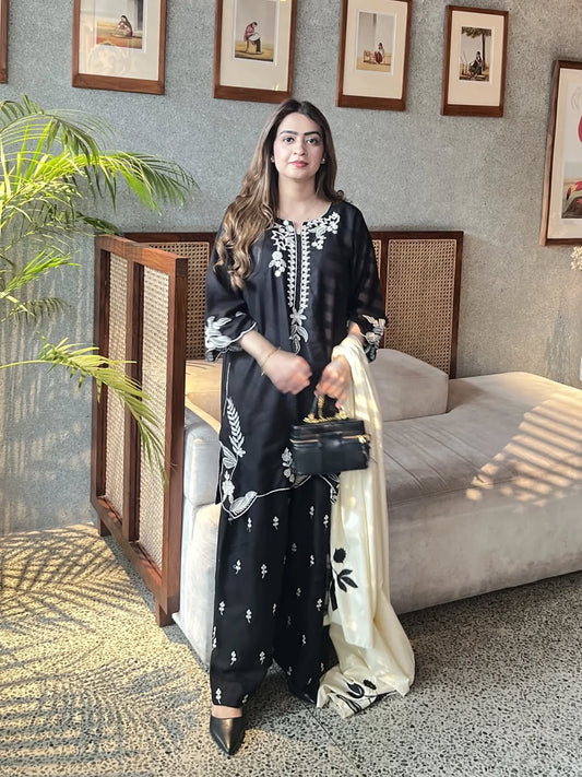 Sajni 3 Piece Embroidered Lawn Shirt Trouser and Dupatta Front View by Shai Noor Pakistan