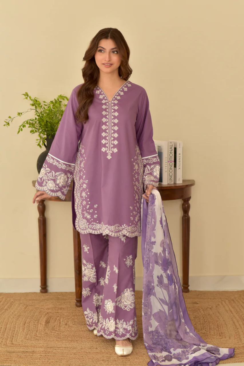 Shokh 3 Piece Embroidered Lawn Suit Front View by Shai Noor – Made in Pakistan